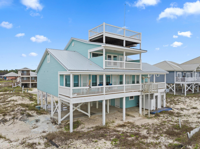 Exterior & Views 2, Our Derby Dunes, Baldwin