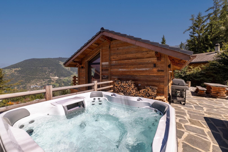 Sport & Beauty, Chalet Le Reve Cinema Room Jacuzzi, Martigny