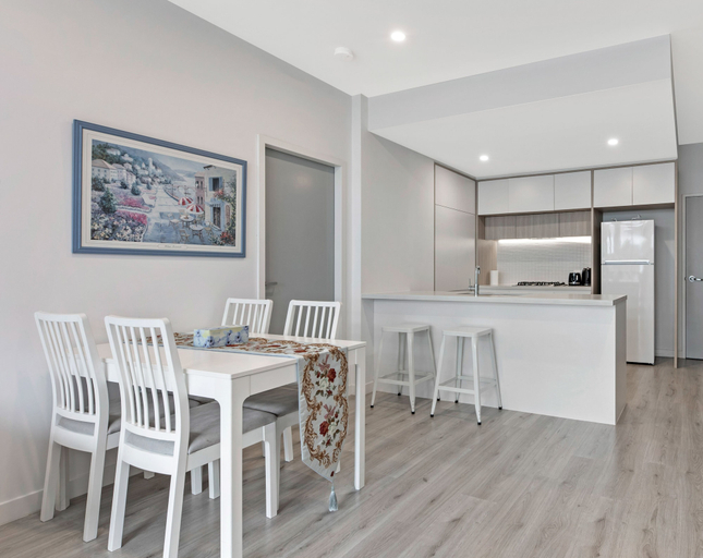 Others 2, Kozyguru | Penrith | 2 Bed 2 Bath Apt Free Parking, Penrith - West