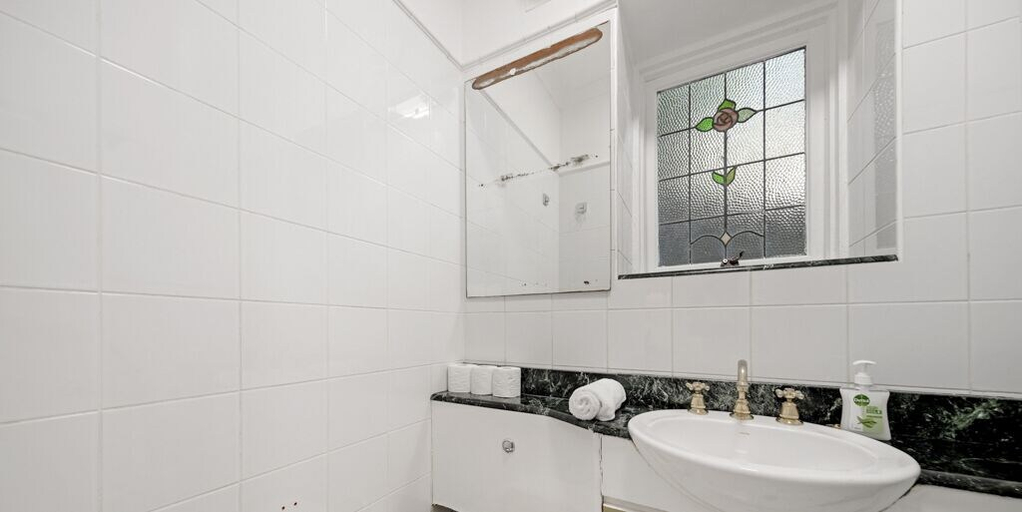 Others 5, Kozyguru | Kirribilli | Opera House View 2 Bed Apt, Sydney