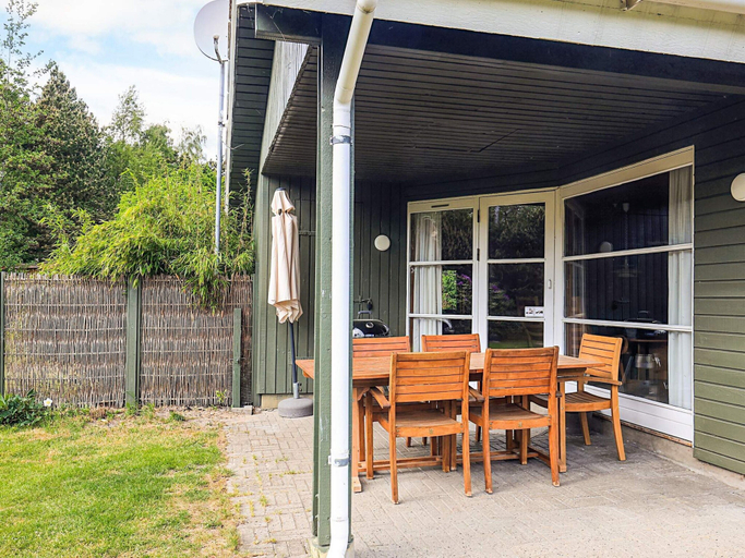 Others 4, 4 Star Holiday Home in Vaeggerlose, Guldborgsund