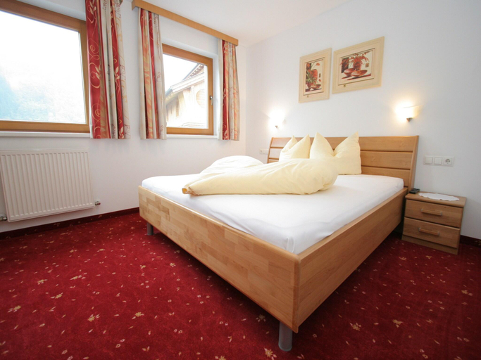 Bedroom 2, Apartment in Uderns near Ski Lift Hochzillertal, Schwaz