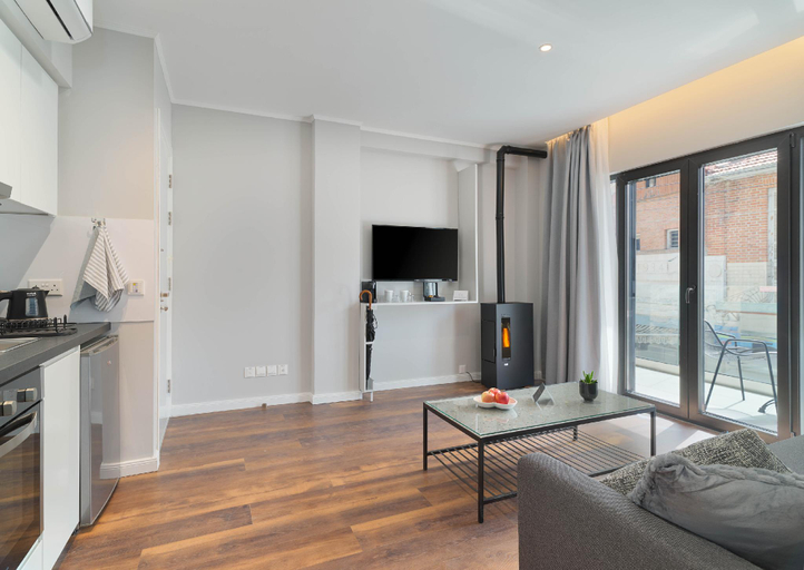 Others 4, Le Vert Suites Platres