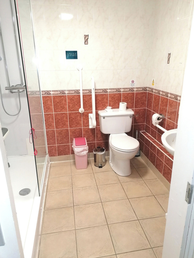 Bathroom 3, The Evenhill, Kent