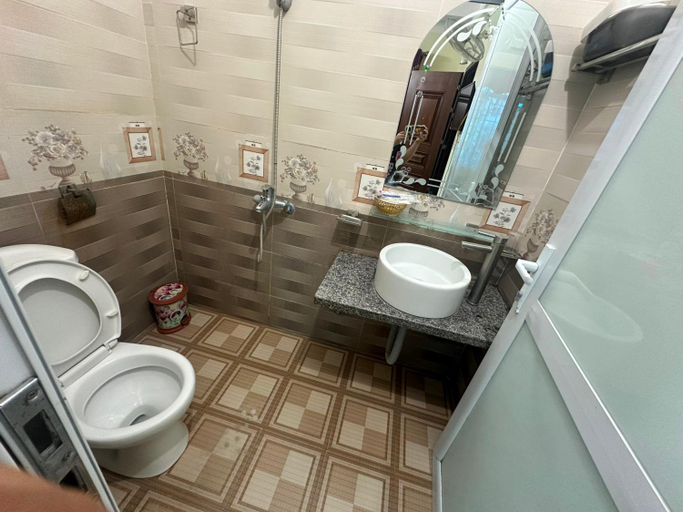 Bathroom 3, Kien Thao Hotel, Yên Minh