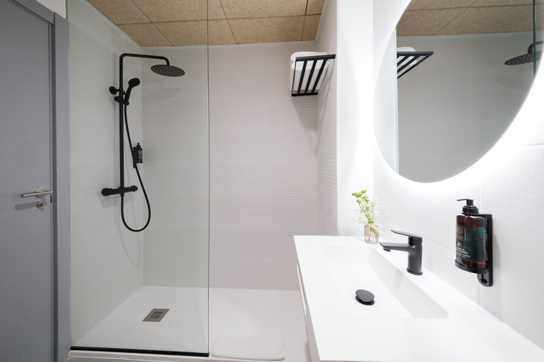Bathroom 4, Hotel Cisneros, Madrid