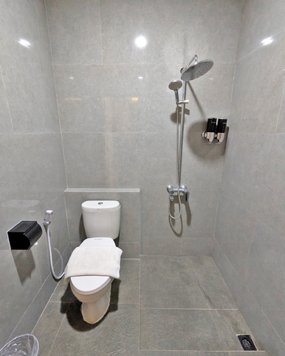 Bathroom 5