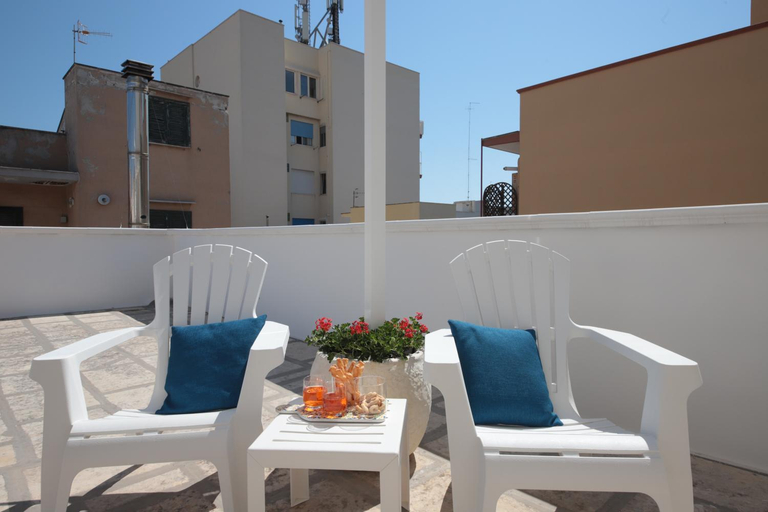 Others 4, Dimore Madi con terrazza, Bari