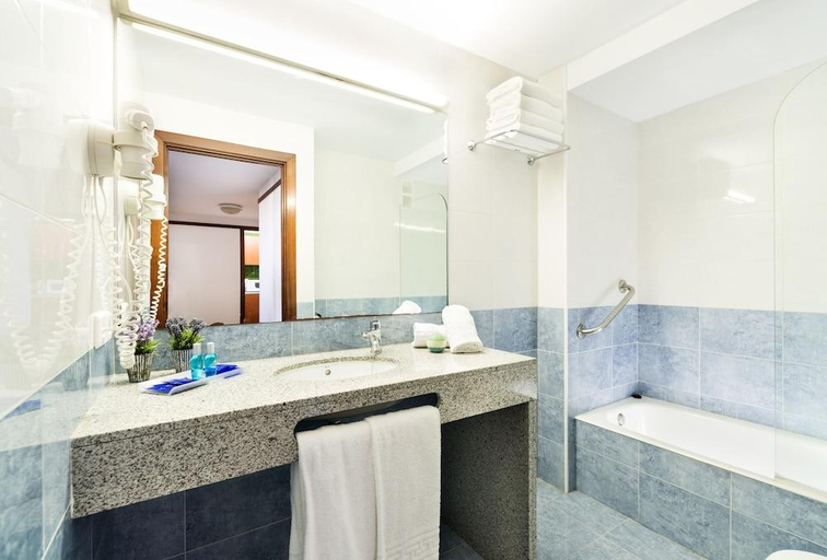 Bathroom 5, Costa Encantada Suites & Resort, Girona