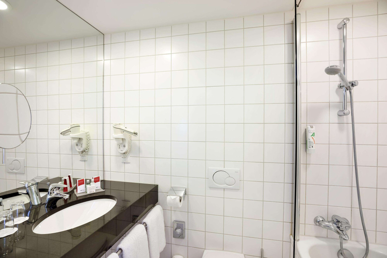 Bathroom 5, Austria Trend Hotel Europa Wien, Wien