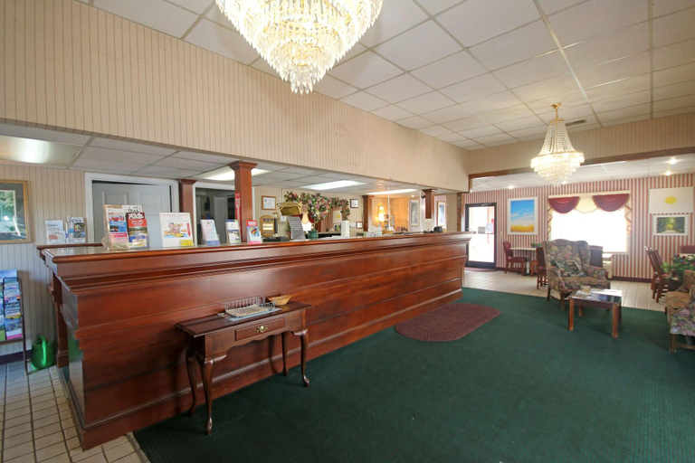Public Area 2, Hamilton Inn Jonesville NC, Yadkin