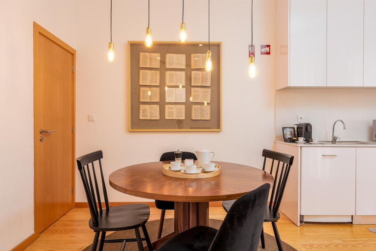 Room 4, Cosy 4 in Oporto With 2 Bedrooms and 1 Bathrooms, Porto