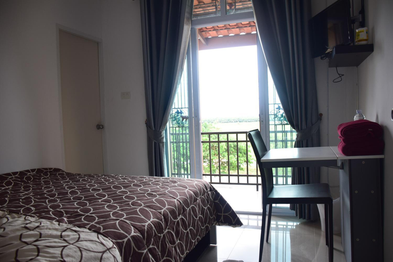Bedroom 2, Jc Guesthouse, Phunphin
