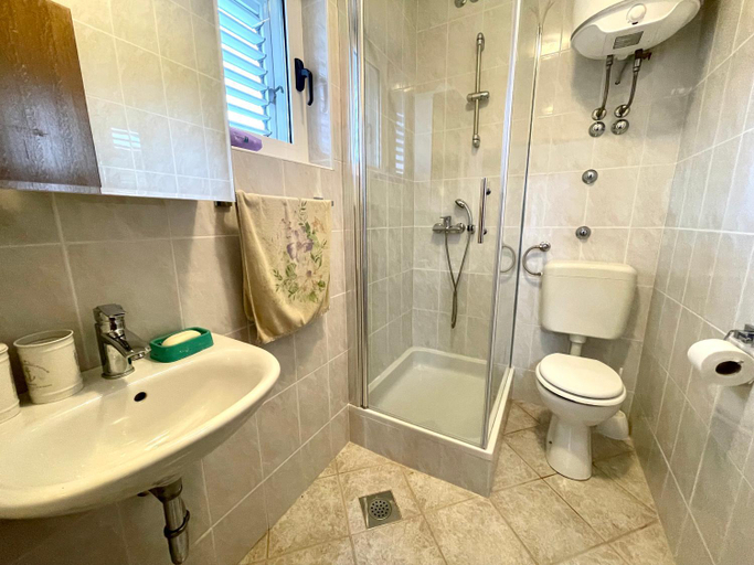 Bathroom 3, Villa Julie, Crikvenica