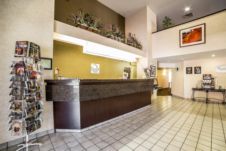 Public Area 2, Quality Inn Moab Slickroak area, Grand