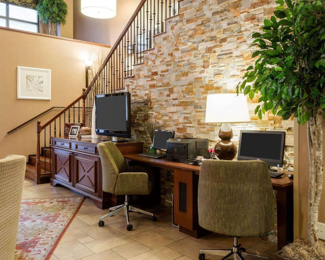Others 4, Comfort Suites, Oktibbeha