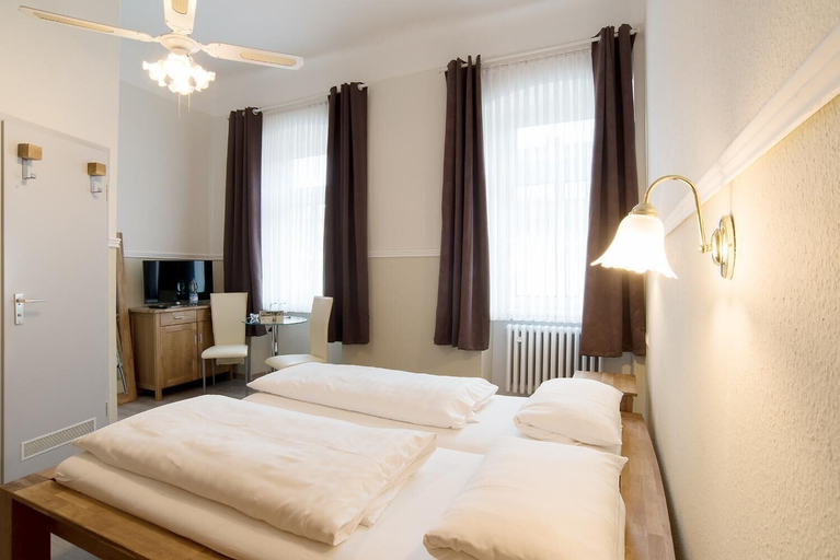 Bedroom 4, Pension Villa Nordland OHG, Bad Kissingen