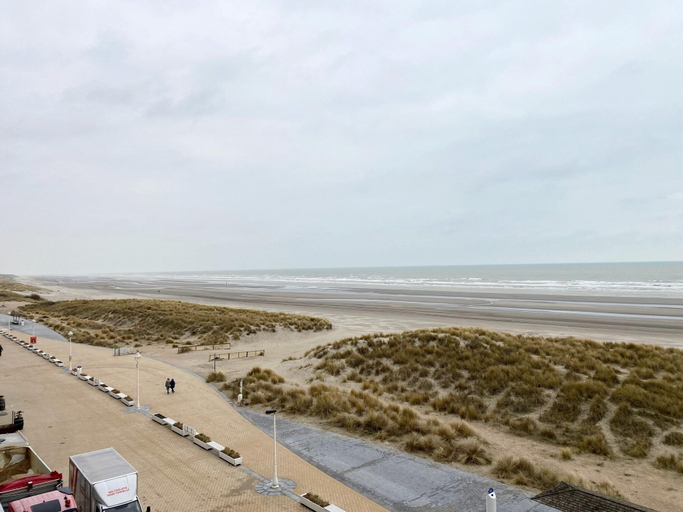 Others 3, Couple Stay Near Beaches, West-Vlaanderen