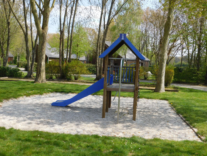 Others 3, Camping de la Chesnaie, Mayenne