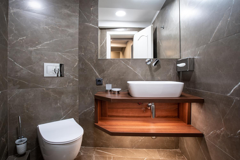 Bathroom 3, Hotel Anna, Beroun