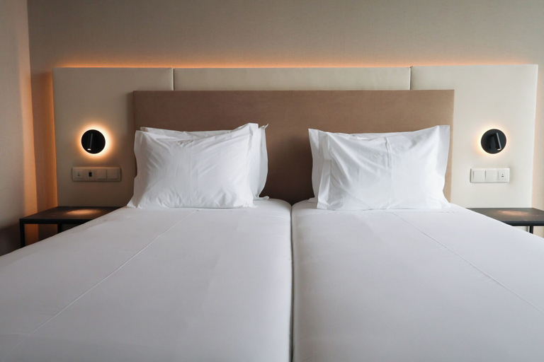Bedroom 4, Oporto Fly Hotel, Maia