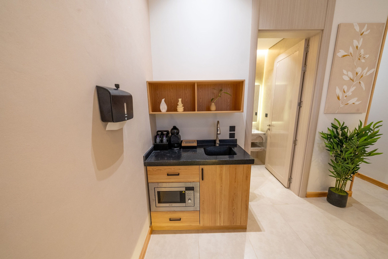 Others 4, skyline chalet, Jeddah