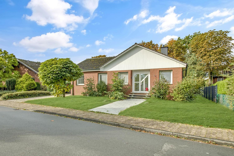 Others 4, Stilvoller Bungalow in Selm-Cappenberg, Unna