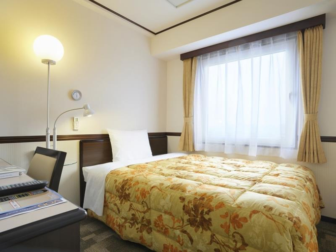 Bedroom 3, Toyoko Inn Sasebo Ekimae, Sasebo