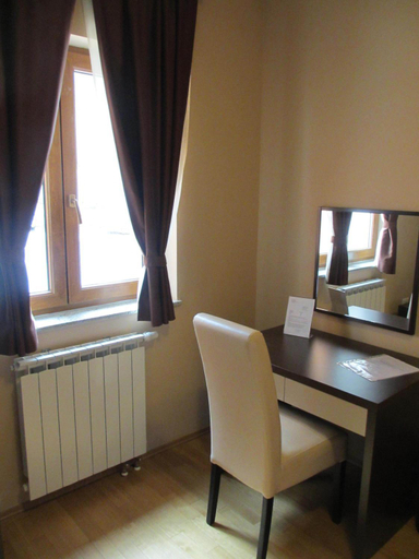 Others 4, Apartments Manjan, Senj
