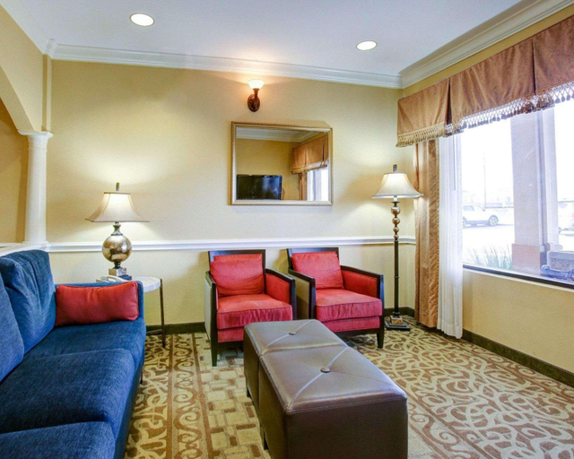 Public Area 2, Comfort Suites Brenham Area, Washington