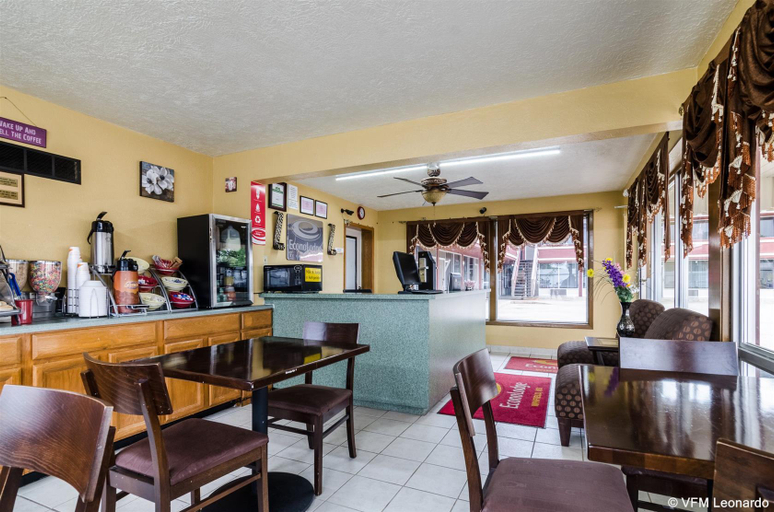 Public Area 2, Econo Lodge Winfield, Cowley