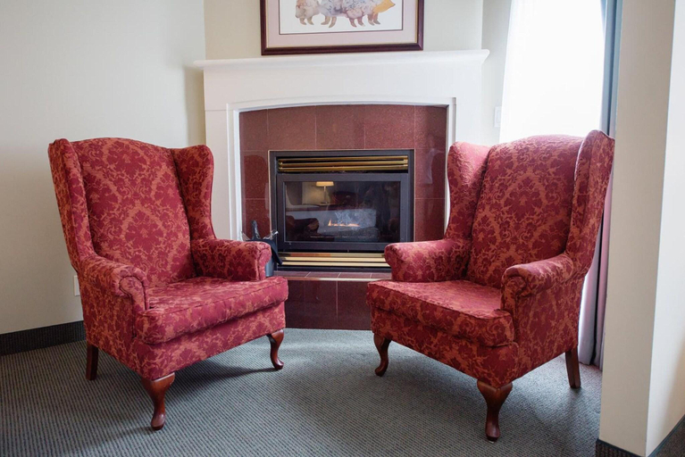 Public Area 2, Harrison Lake Hotel, Fraser Valley