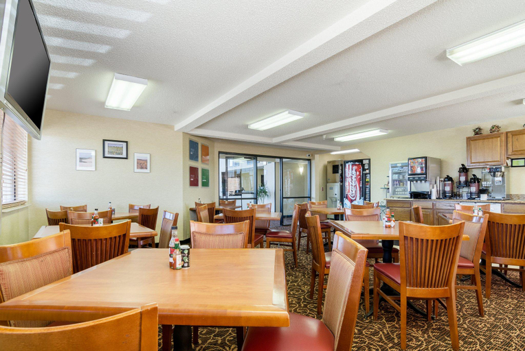 Food & Drinks 4, Quality Inn Goodland I-70, Sherman