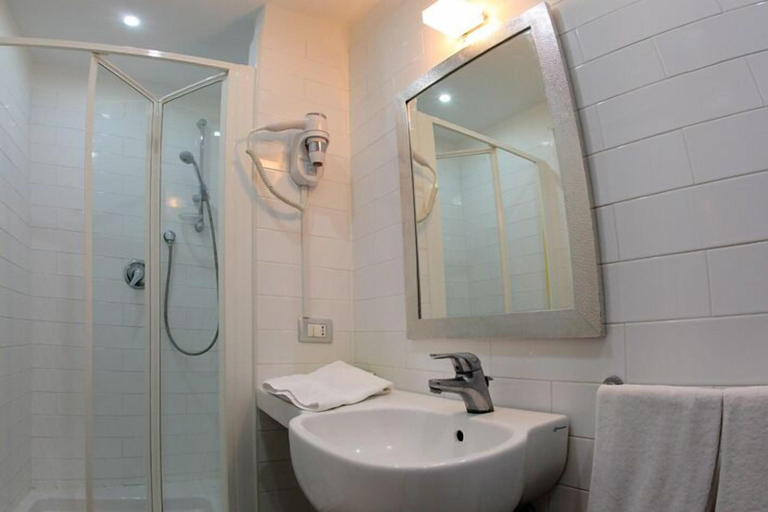 Bathroom, The Fresh Glamour Accomodation, Napoli