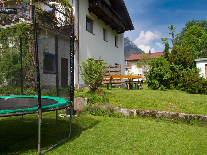 Others 3, Apartment in Bichlbach near Ski Slopes, Reutte