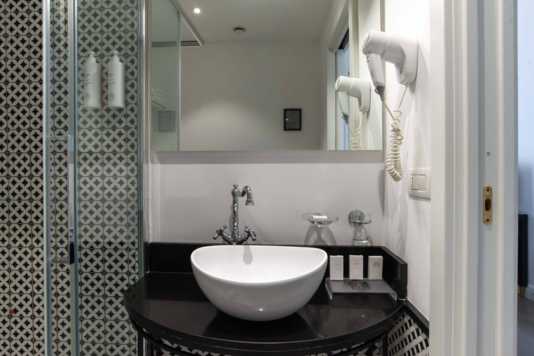 Bathroom 4, Boutique Hotel Metro 900, Napoli