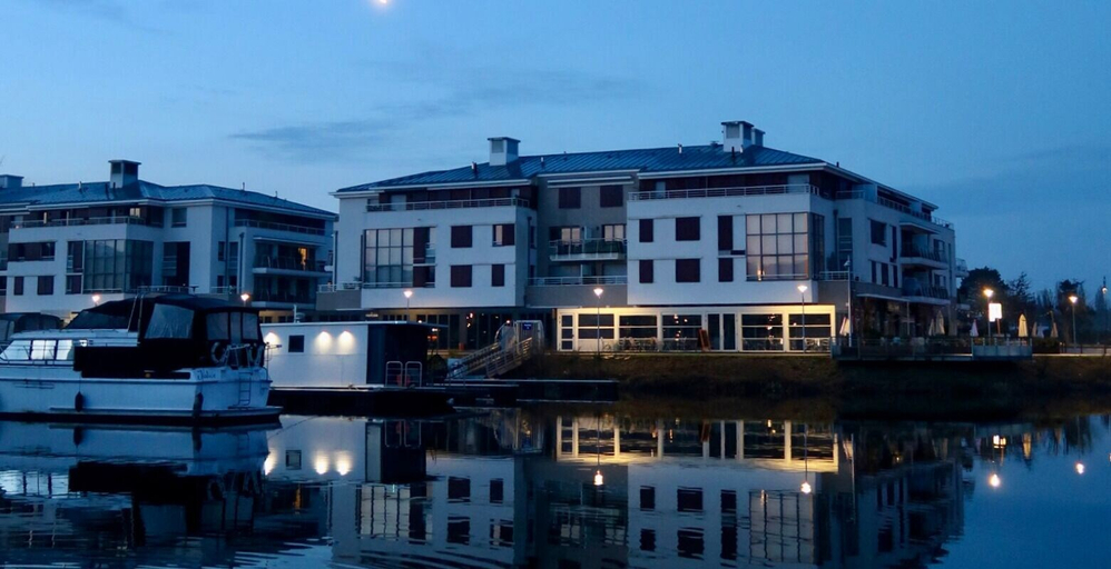 Exterior & Views 2, L'Escale Royale L'Isle Adam Port Oise, Val-d'Oise