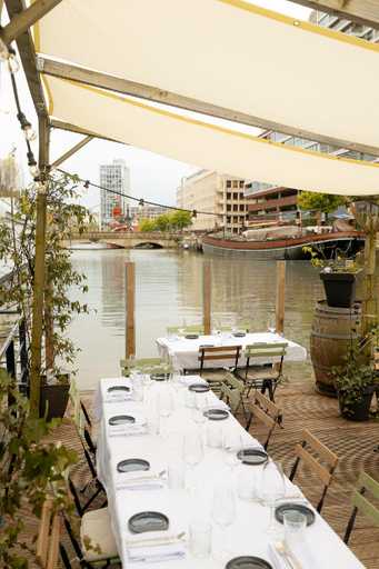 Food & Drinks 4, FLOATS by H2OTEL, Rotterdam