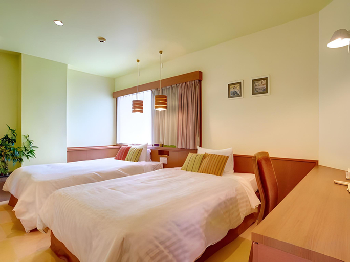 Bedroom 3, Hotel Sun Palace Kyuyokan, Naha