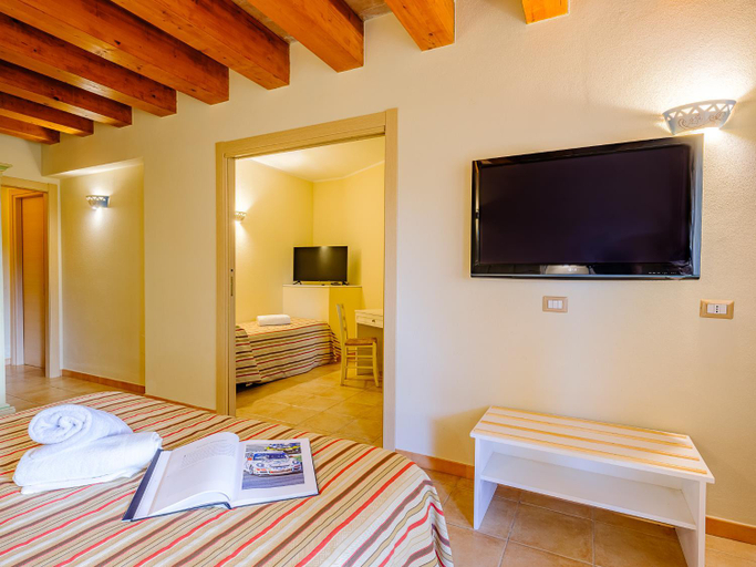 Bedroom 3, Villa Barbarina - Nature Resort with Pool & Restaurant - Alghero, Sassari