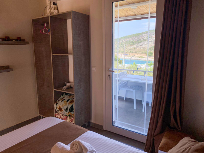 Bedroom 3, Full Moon Apartments, Sarandës