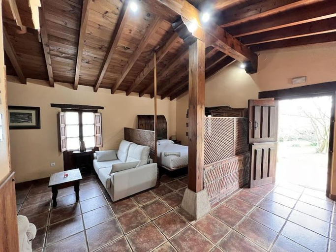 Bedroom 2, Los Acebos de Peña Cabarga, Cantabria