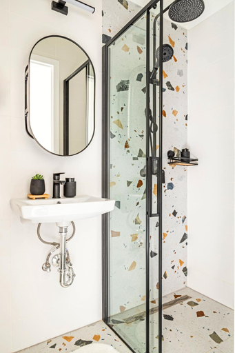 Bathroom 3, Dream Suites, Budapesti