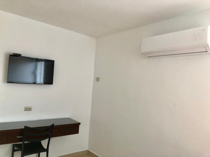 Others 5, Hotel del Valle, Culiacán