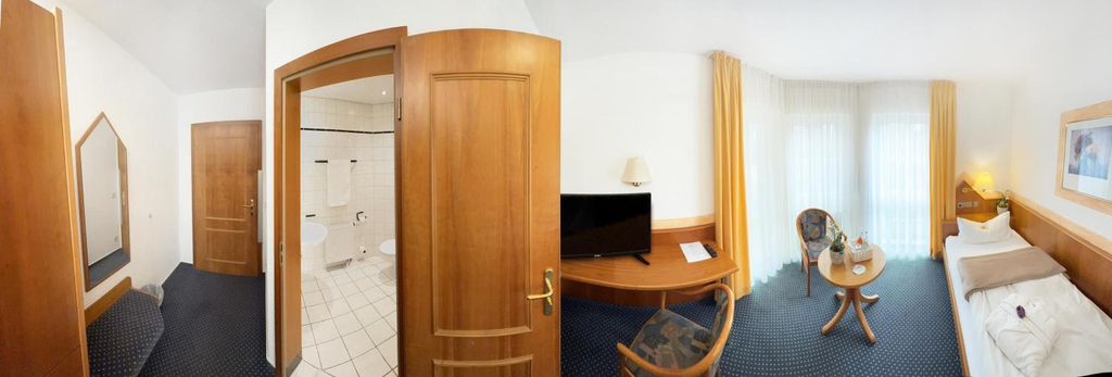 Facilities 5, Hotel Schv Ne Aussicht, Gießen