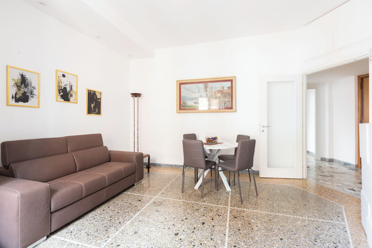 Others 4, Macedonia 30 Bright Flat, Rome