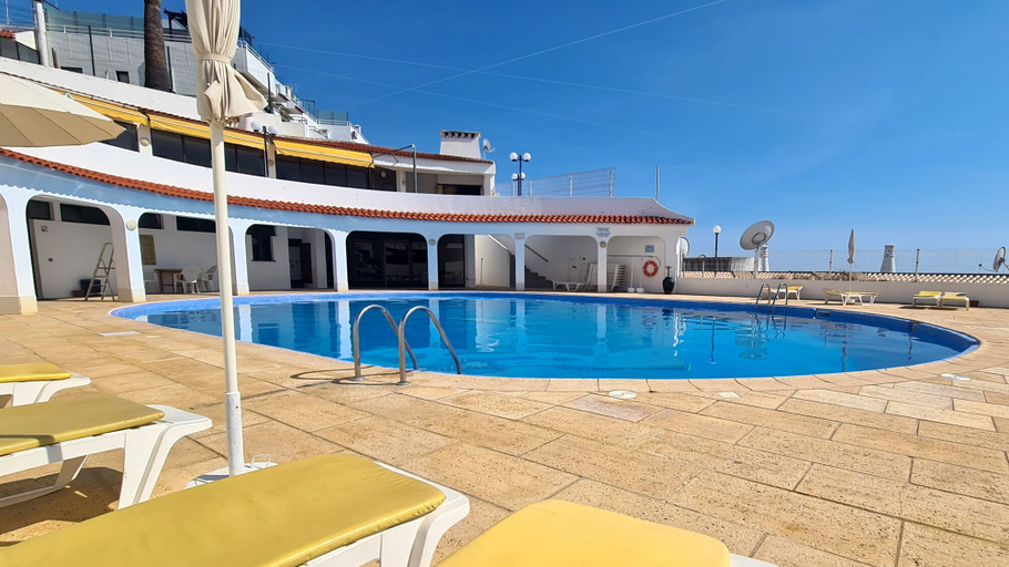 Room 5, Albufeira Blue Wave Retreat 64, Albufeira
