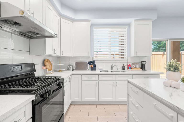 Others 5, Modern Spacious Home Bright, Family Group Friendly, Los Angeles