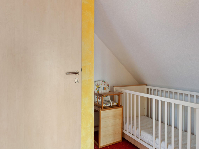 Bedroom 2, Attic Apartment with Garden Access, Nordwestmecklenburg