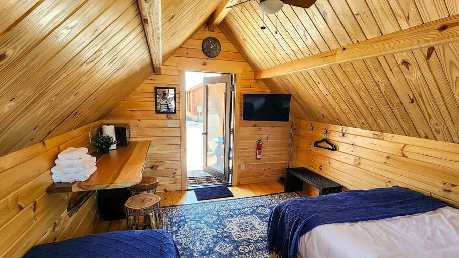 Bedroom 2, Blue Buffalo Resort, Fremont